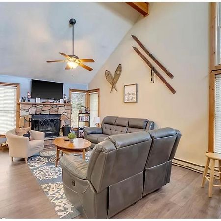 Camelback Private Home Located Behind Waterpark & Ski Lift تانيرسفيل المظهر الخارجي الصورة