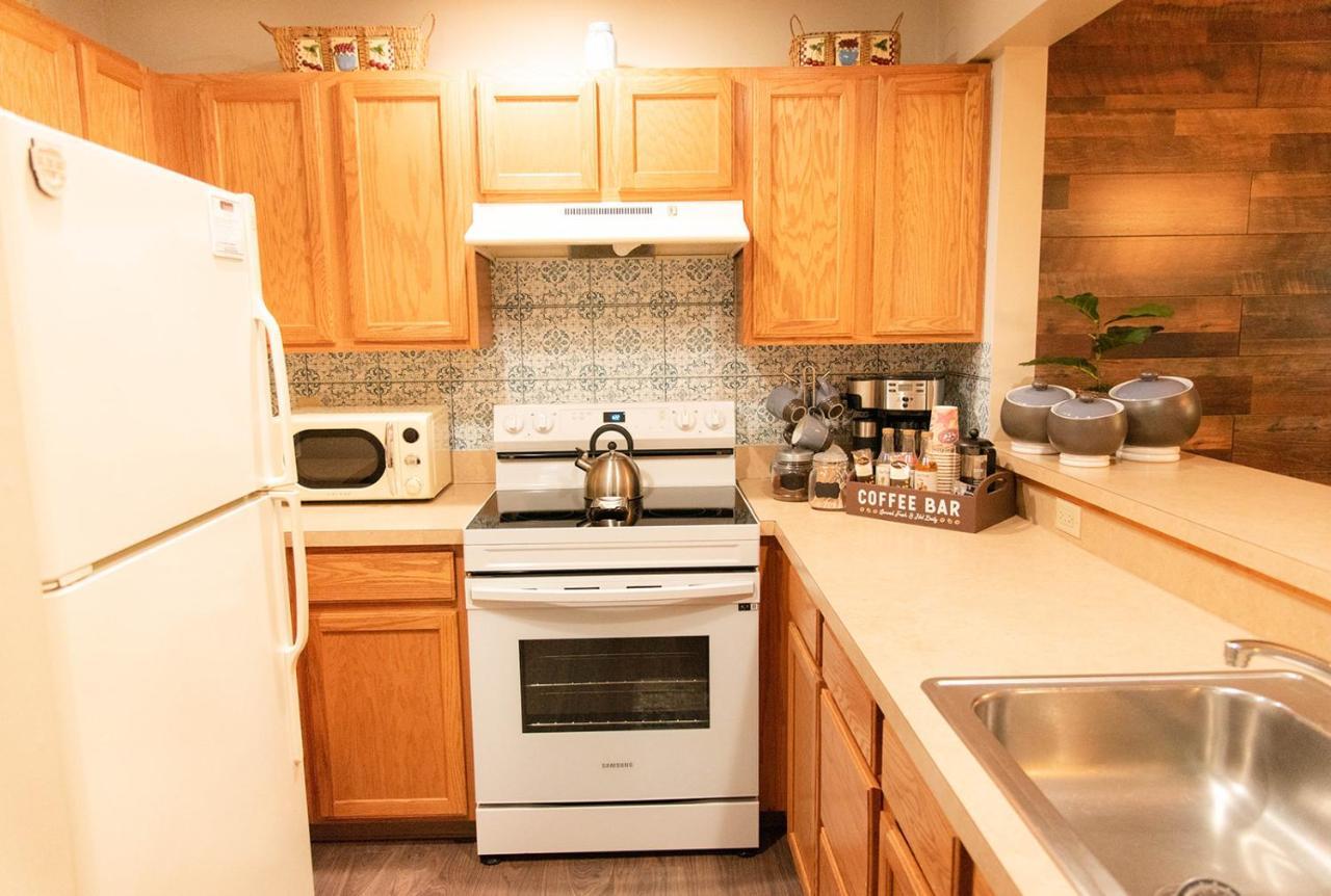 Camelback Private Home Located Behind Waterpark & Ski Lift تانيرسفيل المظهر الخارجي الصورة