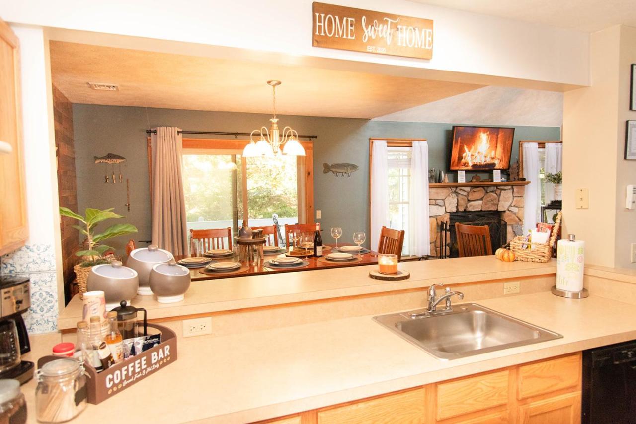Camelback Private Home Located Behind Waterpark & Ski Lift تانيرسفيل المظهر الخارجي الصورة